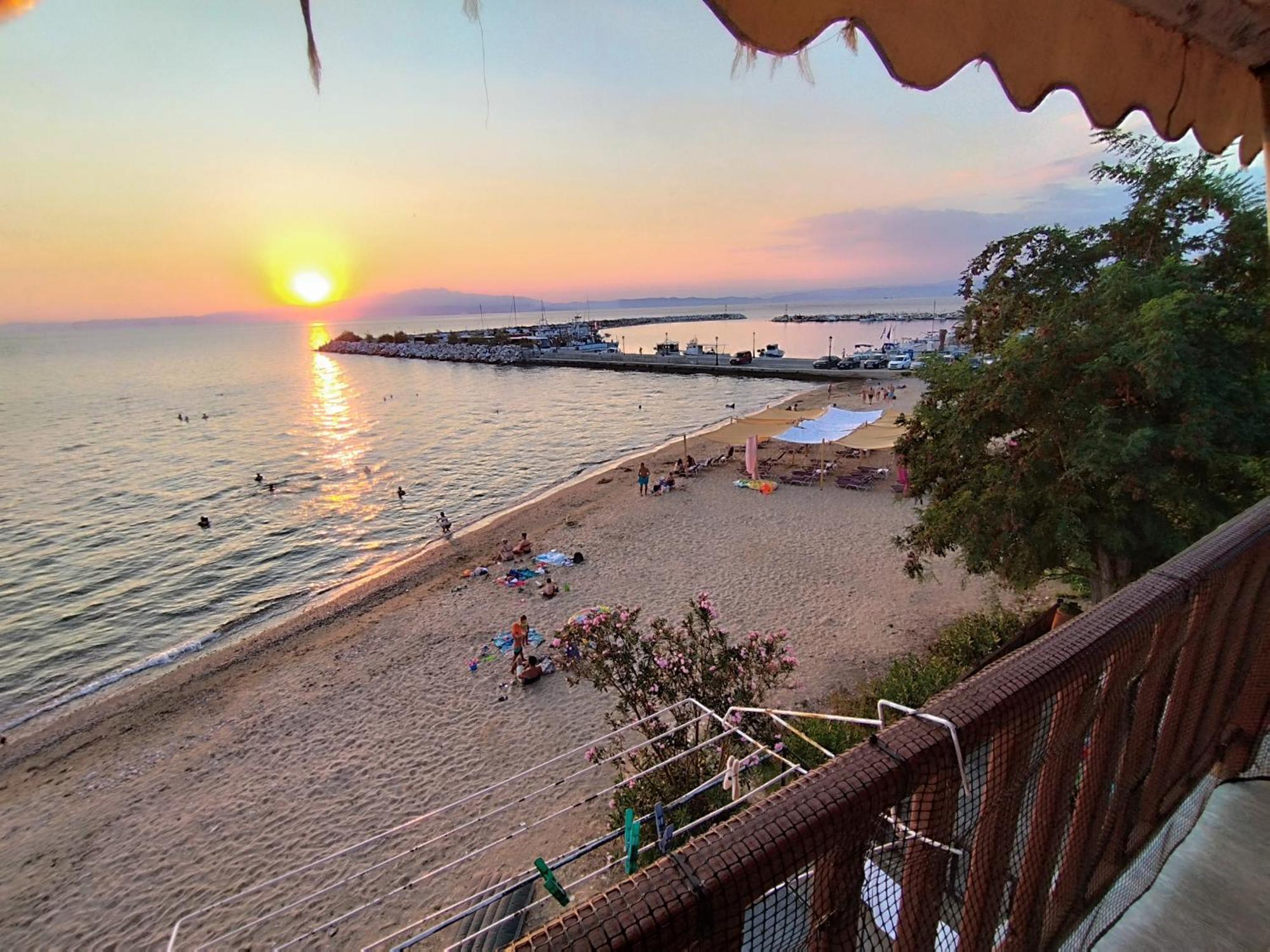 Beachfront Apartment Thassos Skala Kallirakhis Exterior photo