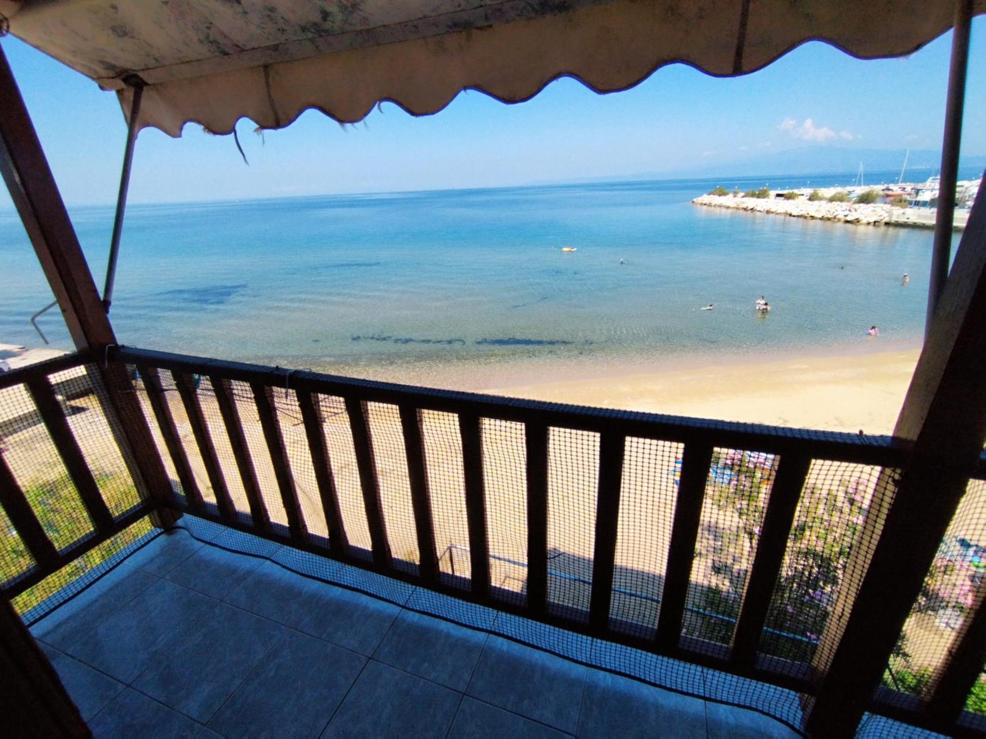 Beachfront Apartment Thassos Skala Kallirakhis Exterior photo